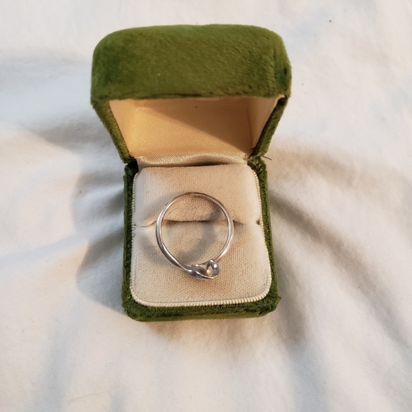 SWIRL DESIGNED RING 925 stamped - Picture 2 of 2